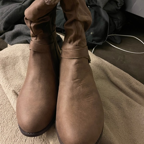 Brand new brown torrid Moto boots - Picture 3 of 6